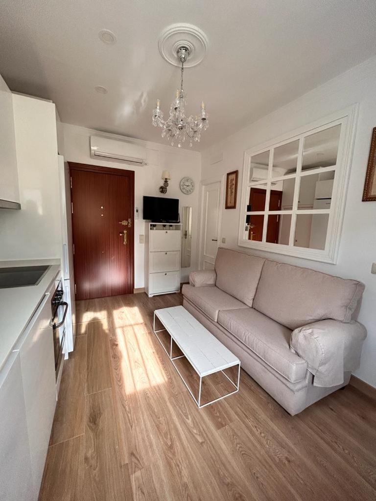 Apartamento Giulia Sevilla Bagian luar foto